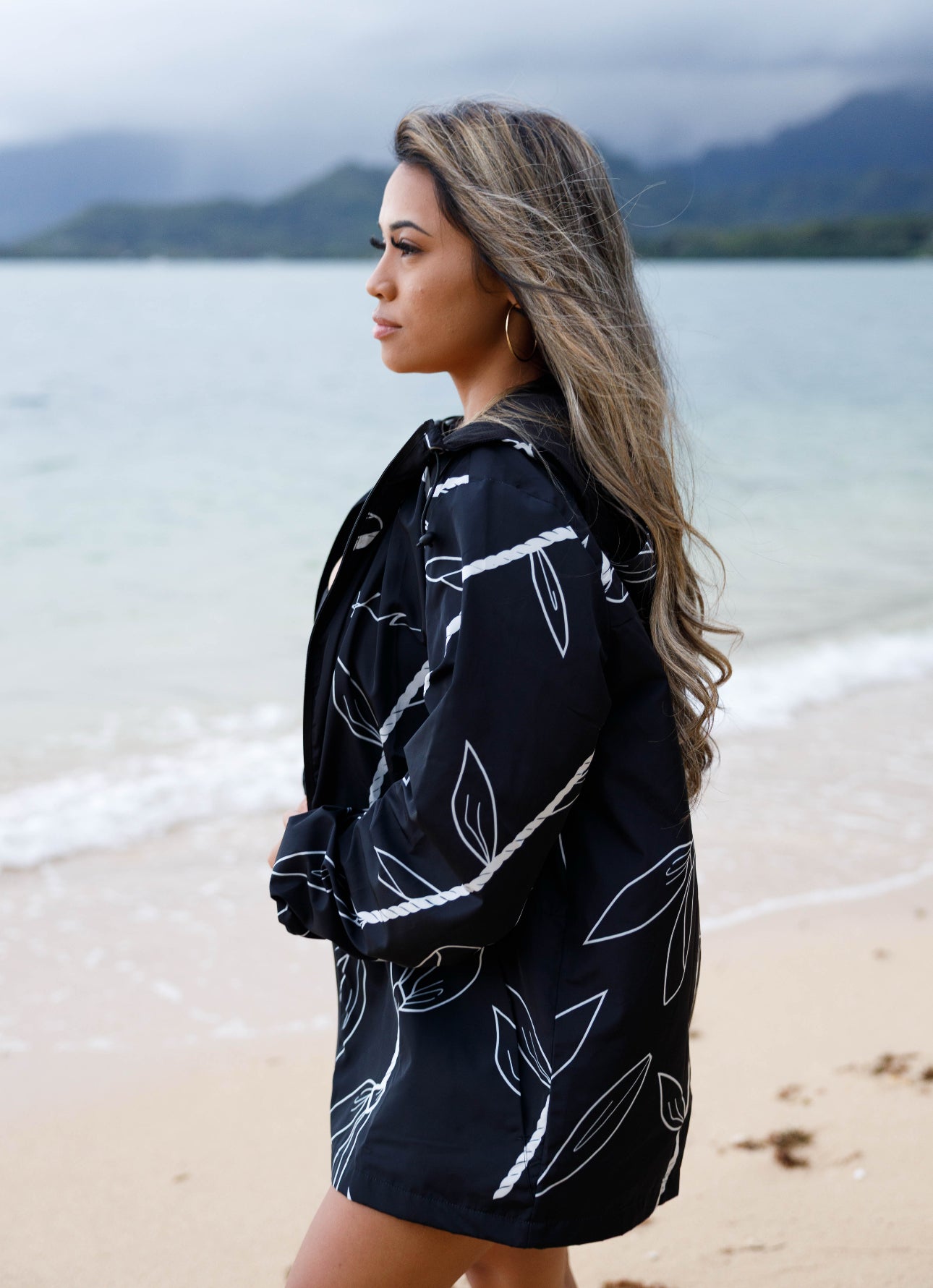 BLACK TI LEAF LEI JACKET